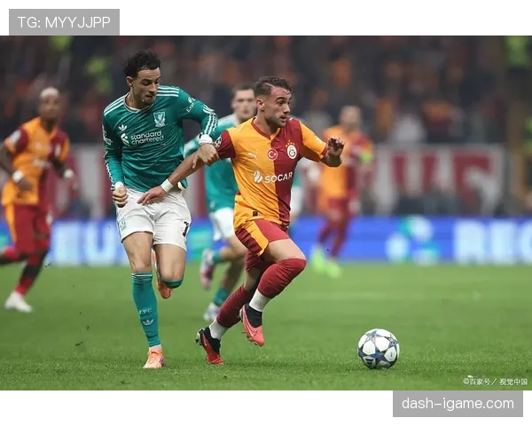 亚特兰大防线焕然一新:战术调整助力球队在关键赛季稳步提升防守表现 亚特兰大防线焕然一新:战术调整助力球队在关键赛季稳步提升防守表现